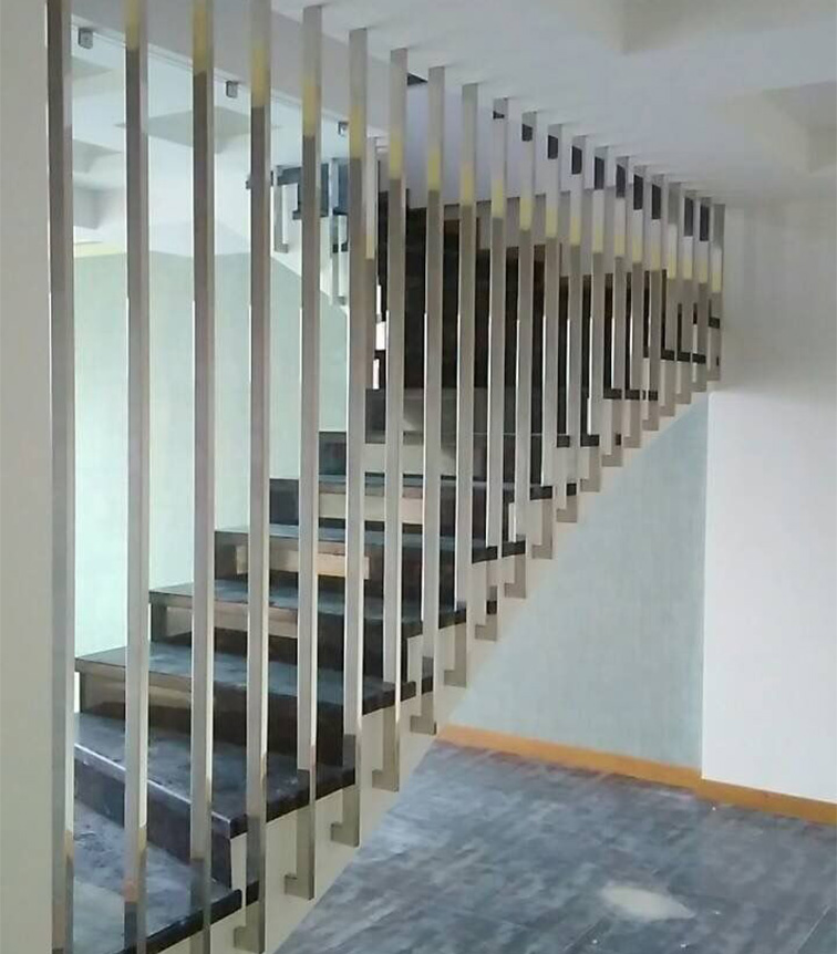 The rectangle shape of steel pipe is used in stair railings